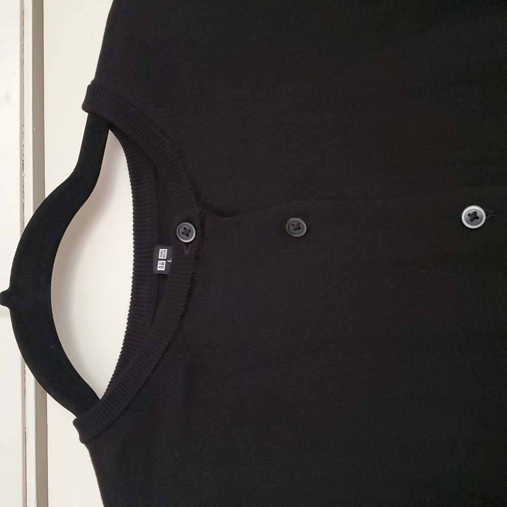Uniqlo UV Protection Black Button-Up Cardigan Size L - Picture 2 of 12